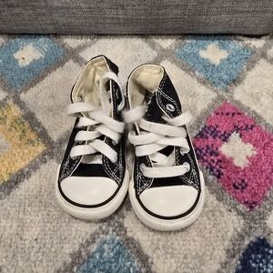 Converse - Toddler High Top Size 4